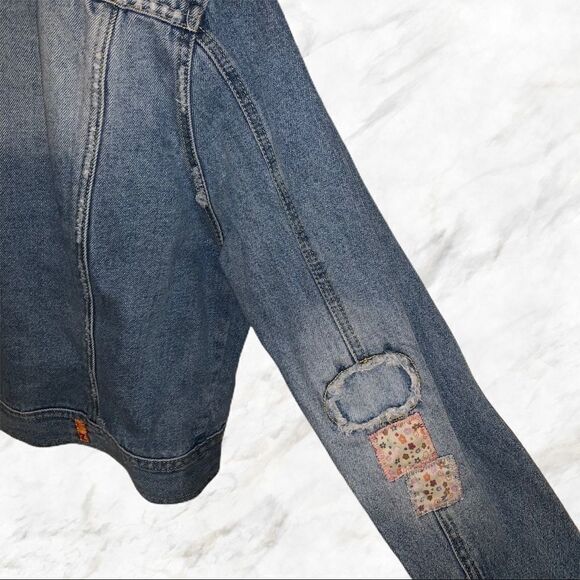 Zana Di Distressed Denim Jacket - Picture 4 of 6